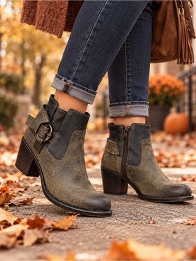J.B. Dillon Women 8.5 B Distressed Leather Harness Ankle Boots Western Moto NWT
